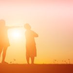 Une Française et une Guyanienne parlent du réchauffement climatique.