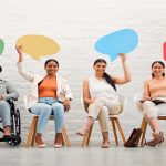 Une Française et une Syrienne discutent de la foi et de l’espoir.