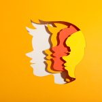 Une Française et une Paraguayenne parlent de la photographie et du design.